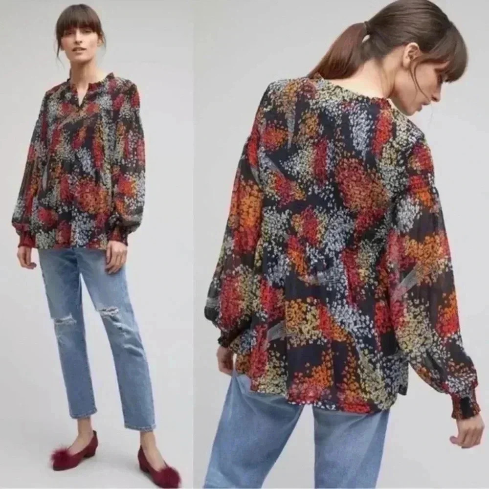 Anthropologie Akemi + Kin Adria Smocked top Floral Blouse sise XS